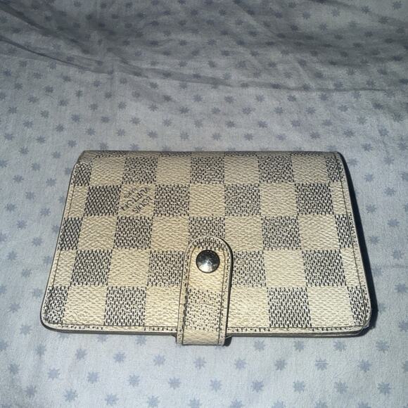Louis Vuitton Handbags - Louis Vuitton Damier Azur Portefeuille Viennois wallet